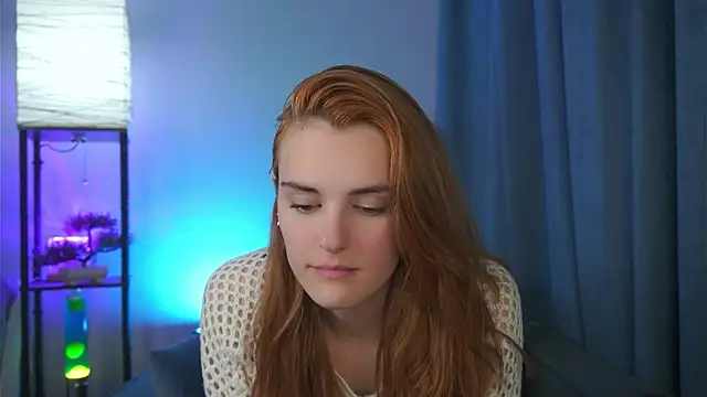 Snapshot of foxy_cute4you chatting on May 17, 2026, 7:10 pm foxy cute4you online show from May 17, 2026, 7:10 pm