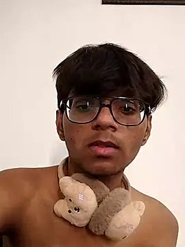 akshr1099 online show from November 22, 2025, 3:05 am