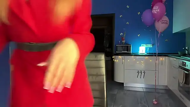 Snapshot of Jolienne chatting on December 21, 2025, 9:00 pm Jolienne online show from December 21, 2025, 9:00 pm