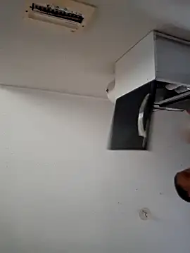 Snapshot of CLARO123F chatting on December 18, 2025, 9:54 pm CLARO123F online show from December 18, 2025, 9:54 pm