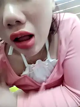 Snapshot of BabeLy-99 chatting on November 17, 2025, 3:12 am BabeLy-99 online show from November 17, 2025, 3:12 am