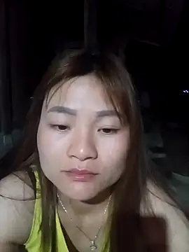 Snapshot of Lee-Thee chatting on February 21, 2026, 3:24 pm Lee-Thee online show from February 21, 2026, 3:24 pm