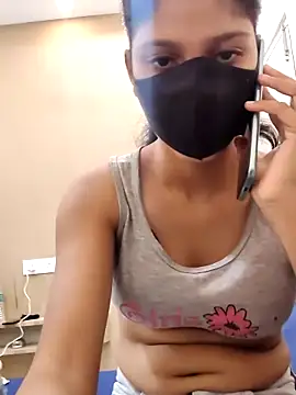 Snapshot of Minakshi-Gi chatting on December 2, 2025, 7:36 am Minakshi-Gi online show from December 2, 2025, 7:36 am