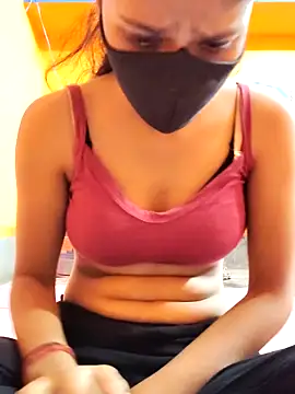 Snapshot of Minakshi-Gi chatting on December 19, 2025, 8:21 am Minakshi-Gi online show from December 19, 2025, 8:21 am