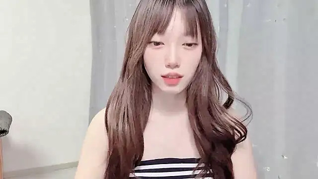 Snapshot of yuyayayu chatting on November 28, 2025, 3:04 pm yuyayayu online show from November 28, 2025, 3:04 pm