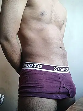 Snapshot of BhonduBaby chatting on November 18, 2025, 10:20 am BhonduBaby online show from November 18, 2025, 10:20 am