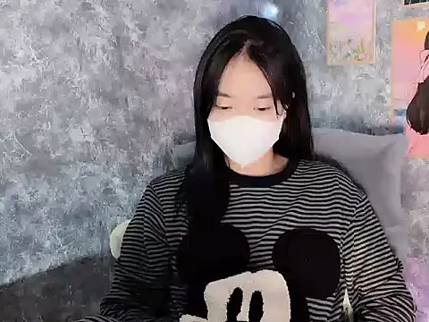 Hellen2999 online show from November 29, 2025, 5:43 am