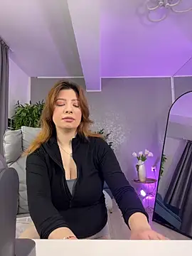 Snapshot of AmberRosewood chatting on March 4, 2026, 4:40 am AmberRosewood online show from March 4, 2026, 4:40 am