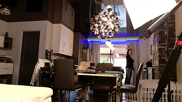 FitCougar online show from October 15, 2025, 1:44 pm