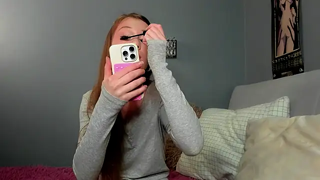 Snapshot of KarieBowery chatting on February 6, 2026, 8:01 pm KarieBowery online show from February 6, 2026, 8:01 pm