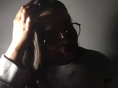 Snapshot of raveena_hot chatting on December 19, 2025, 5:25 am raveena hot online show from December 19, 2025, 5:25 am