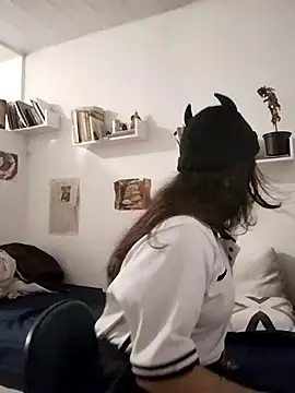 Snapshot of Satanatrix chatting on December 16, 2025, 10:15 pm Satanatrix online show from December 16, 2025, 10:15 pm