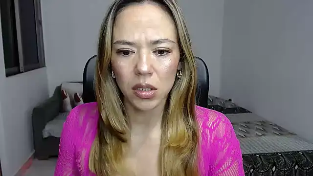 Annie Cervantez online show from May 29, 2026, 8:12 am