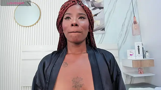 Snapshot of Afro_Luna chatting on December 2, 2025, 11:26 am Afro Luna online show from December 2, 2025, 11:26 am