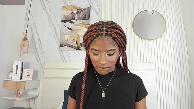 Snapshot of Afro_Luna chatting on December 16, 2025, 11:37 am Afro Luna online show from December 16, 2025, 11:37 am