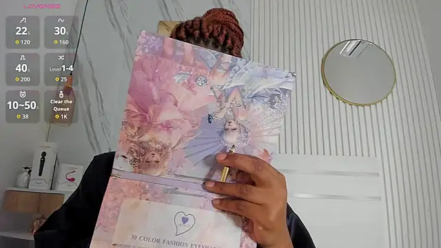 Snapshot of Afro_Luna chatting on December 17, 2025, 11:38 am Afro Luna online show from December 17, 2025, 11:38 am