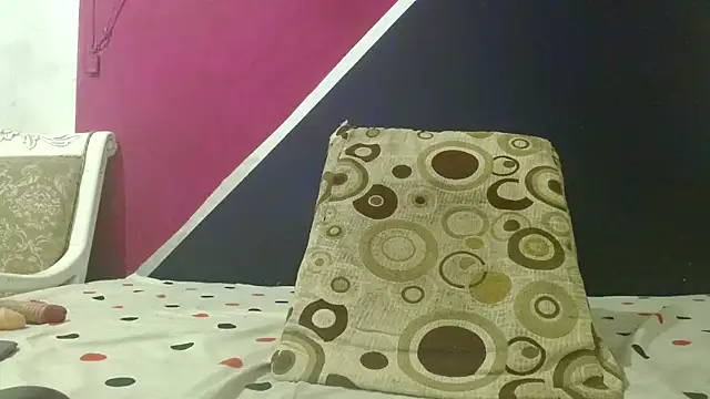 samantaruizz online show from April 14, 2026, 10:38 pm