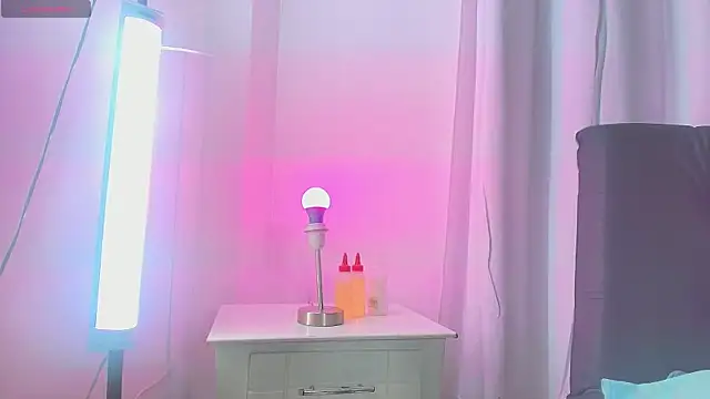 Snapshot of Ebony_Pregnant_Teen chatting on December 15, 2025, 5:34 am Ebony Pregnant Teen online show from December 15, 2025, 5:34 am