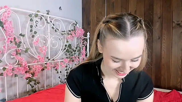 KristleKirst online show from November 29, 2025, 8:17 am