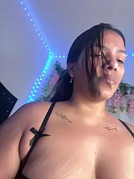 Snapshot of ArielleMillerr- chatting on March 30, 2026, 5:58 pm ArielleMillerr- online show from March 30, 2026, 5:58 pm