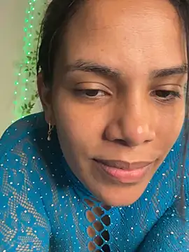 Snapshot of ArielleMillerr- chatting on April 7, 2026, 5:13 pm ArielleMillerr- online show from April 7, 2026, 5:13 pm