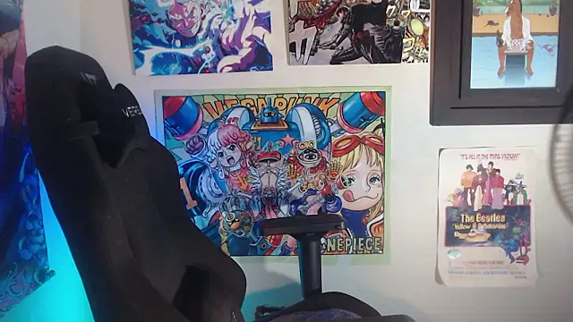 Snapshot of LuciferSantoryu chatting on March 1, 2026, 5:42 am LuciferSantoryu online show from March 1, 2026, 5:42 am