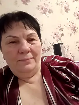 Snapshot of OliviaaSkyy chatting on February 8, 2026, 5:44 am OliviaaSkyy online show from February 8, 2026, 5:44 am