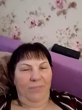 Snapshot of OliviaaSkyy chatting on February 20, 2026, 5:37 am OliviaaSkyy online show from February 20, 2026, 5:37 am