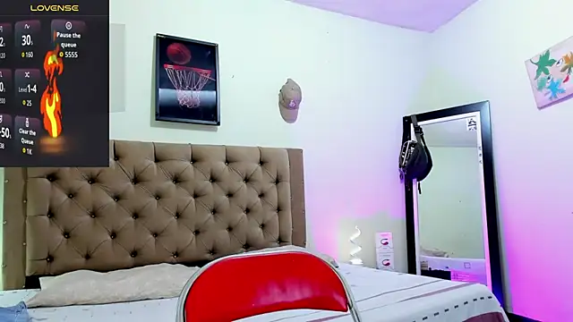 Snapshot of blorelopez chatting on February 25, 2026, 12:09 am blorelopez online show from February 25, 2026, 12:09 am