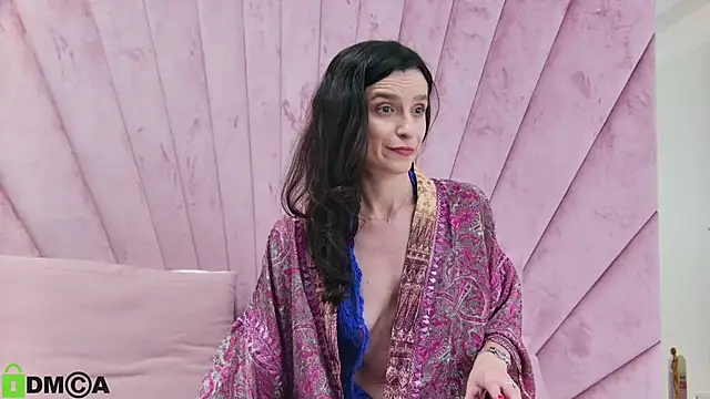 Snapshot of AnnaHarperX chatting on January 8, 2025, 7:03 pm AnnaHarperX online show from January 8, 2025, 7:03 pm