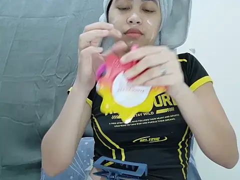 Ursexyasianskinny online show from December 4, 2025, 5:39 am