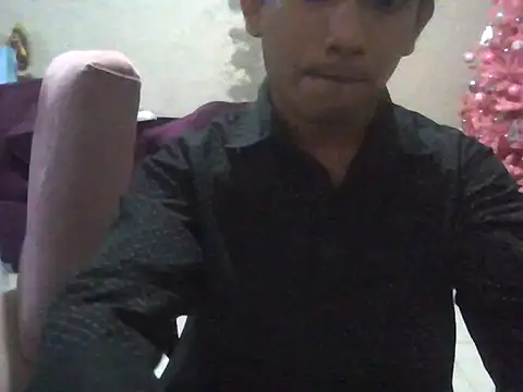 chikis 18 online show from December 20, 2025, 4:19 am