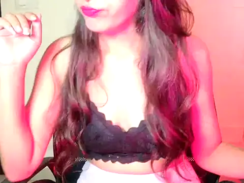 Snapshot of Wamika_Angle1 chatting on August 7, 2026, 6:15 am Wamika Angle1 online show from August 7, 2026, 6:15 am