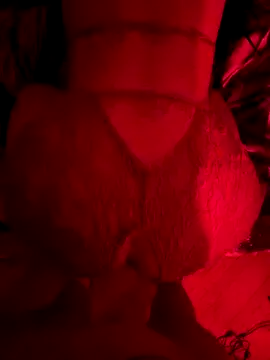 Snapshot of ProfessorAndLisabon chatting on December 15, 2025, 4:11 pm ProfessorAndLisabon online show from December 15, 2025, 4:11 pm