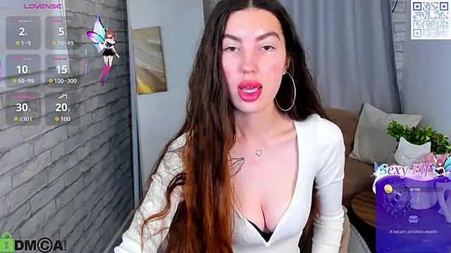 LiraRevery online show from December 18, 2025, 11:11 pm