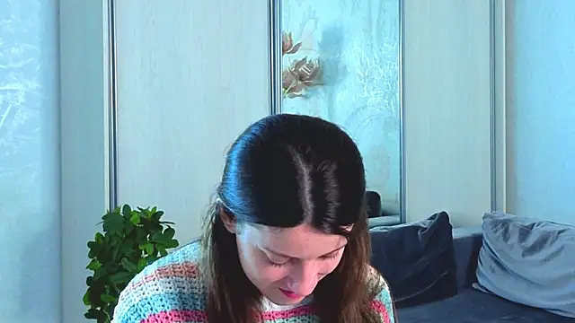 Snapshot of VelvetNyxen chatting on November 25, 2025, 8:03 am VelvetNyxen online show from November 25, 2025, 8:03 am