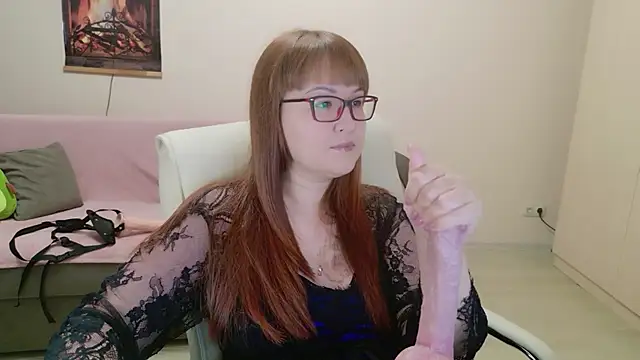 Snapshot of Foxy-lady chatting on November 21, 2025, 4:38 pm Foxy-lady online show from November 21, 2025, 4:38 pm