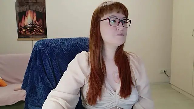 Snapshot of Foxy-lady chatting on January 6, 2026, 9:18 pm Foxy-lady online show from January 6, 2026, 9:18 pm