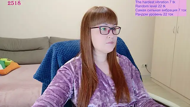 Foxy-lady online show from May 20, 2026, 6:47 pm