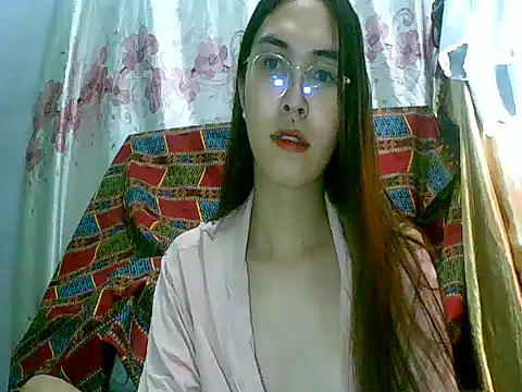 hottest solel online show from December 4, 2025, 4:05 pm