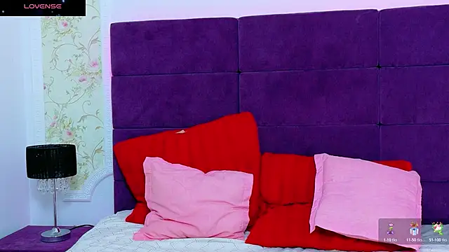 AlissaDrake  online show from November 19, 2025, 5:18 am