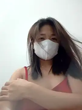 PamPii2x online show from May 24, 2026, 7:41 pm