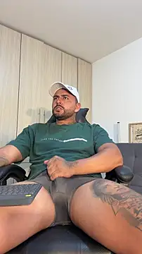 Snapshot of david10kc chatting on November 28, 2025, 3:20 am david10kc online show from November 28, 2025, 3:20 am