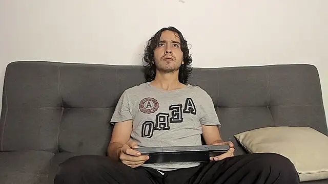 Snapshot of Jave_rave chatting on December 4, 2025, 11:41 am Jave rave online show from December 4, 2025, 11:41 am