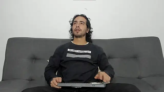 Snapshot of Jave_rave chatting on December 14, 2025, 12:21 pm Jave rave online show from December 14, 2025, 12:21 pm