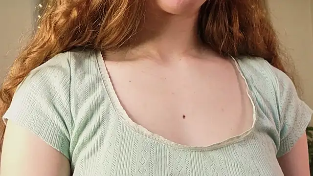 Snapshot of SudieNatera chatting on November 24, 2025, 6:46 am SudieNatera online show from November 24, 2025, 6:46 am