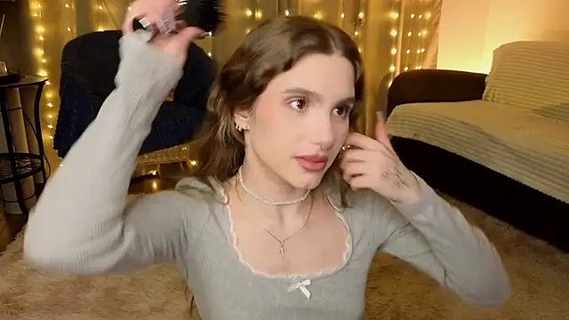 RozanneJordan online show from April 12, 2026, 5:18 pm