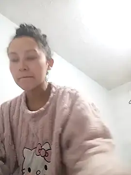 Snapshot of pettymoon1 chatting on December 17, 2025, 7:09 pm pettymoon1 online show from December 17, 2025, 7:09 pm