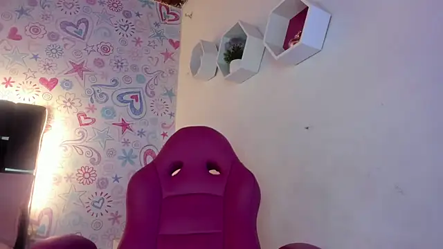 Snapshot of ISA_RIVAS chatting on December 1, 2025, 12:10 pm ISA RIVAS online show from December 1, 2025, 12:10 pm