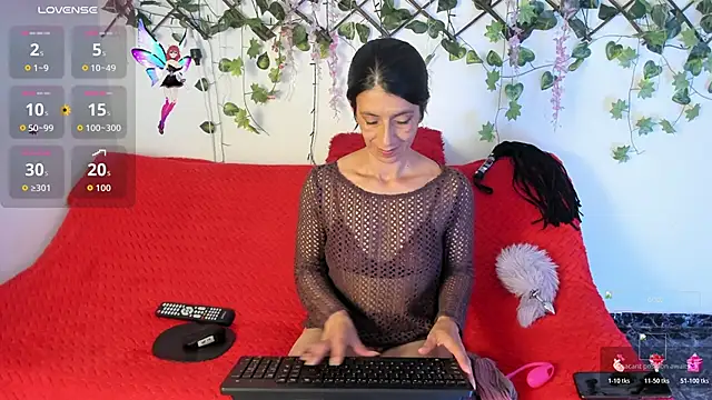 Snapshot of Eva_moon5 chatting on December 5, 2025, 7:21 pm Eva moon5 online show from December 5, 2025, 7:21 pm